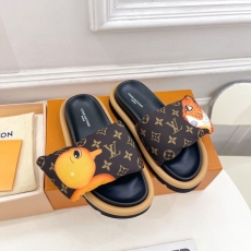 Louis Vuitton Slippers